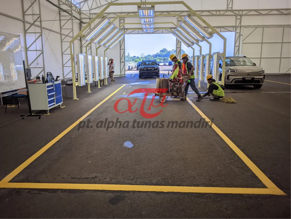 Aplikasi Marka Jalan Thermoplastic Garis Lurus